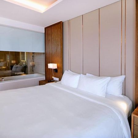 Panorama Central Nha Trang- Vietnam'S Highest Infinitive Rooftop Pool Exterior photo